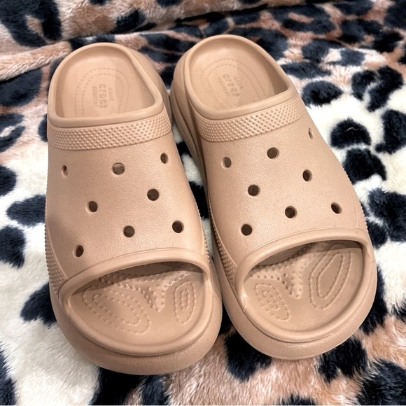 Crocs Tan Slip-On - Picture 1 of 5